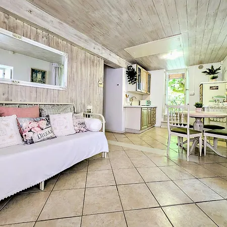 Apartment Via Torrazza 19 *