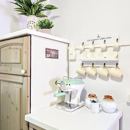 Via Torrazza 19 * Dongo